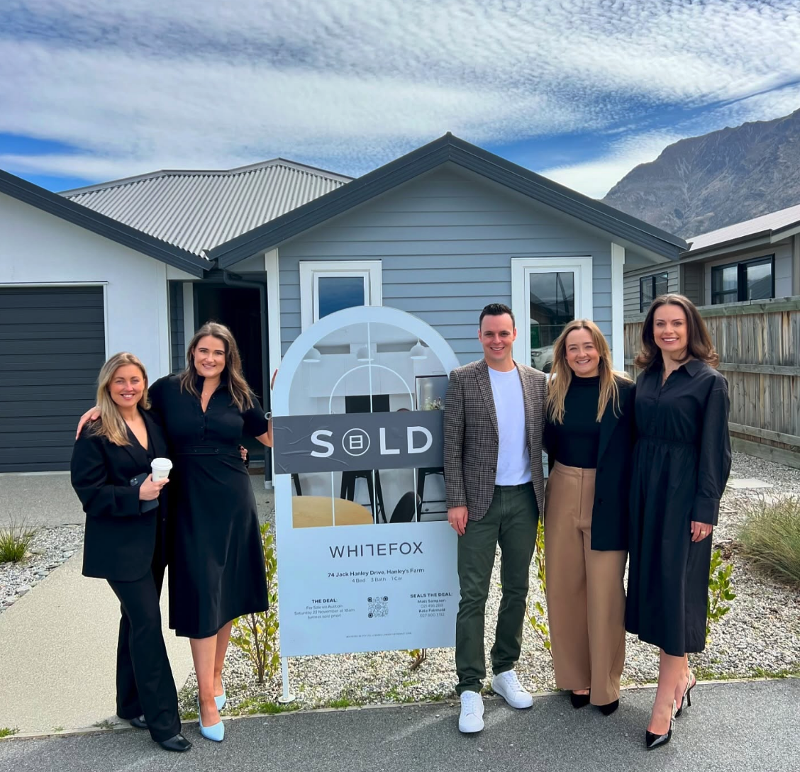 WHITEFOX Realestate